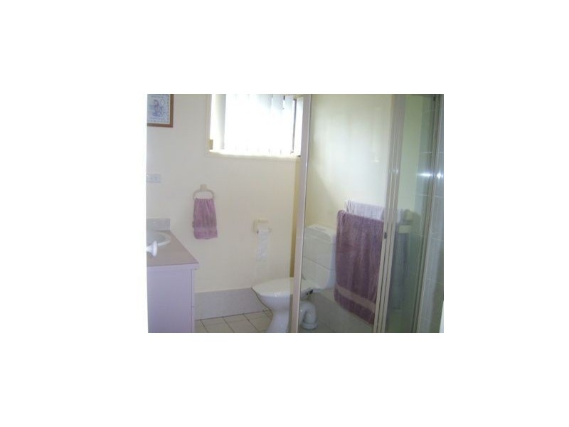 4 Avonbury Court, Carrara QLD 4211