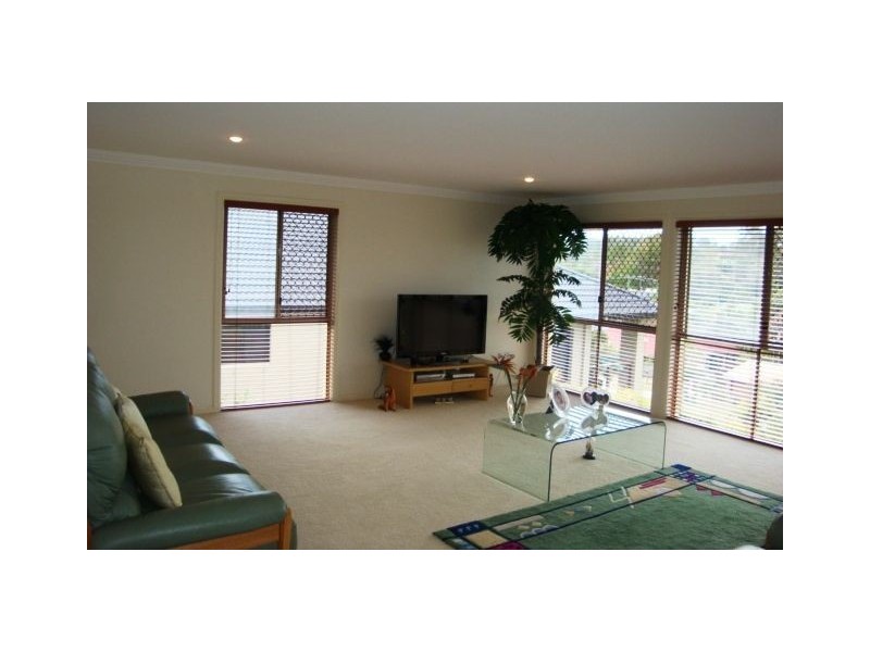 9 Mission Drive, Tallai QLD 4213