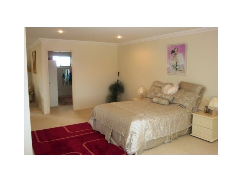 9 Mission Drive, Tallai QLD 4213