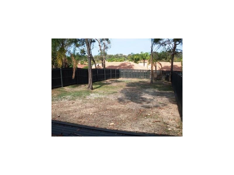 2/168 Whiting Street, Labrador QLD 4215