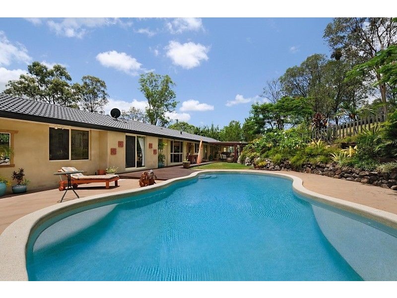 15 Glenaura Drive, Tallai QLD 4213