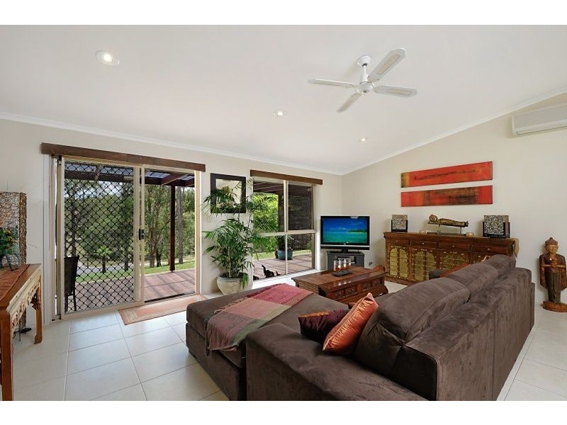 15 Glenaura Drive, Tallai QLD 4213