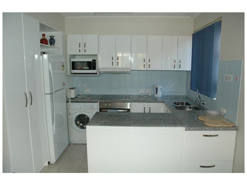13/490 Marine Parade, Biggera Waters QLD 4216