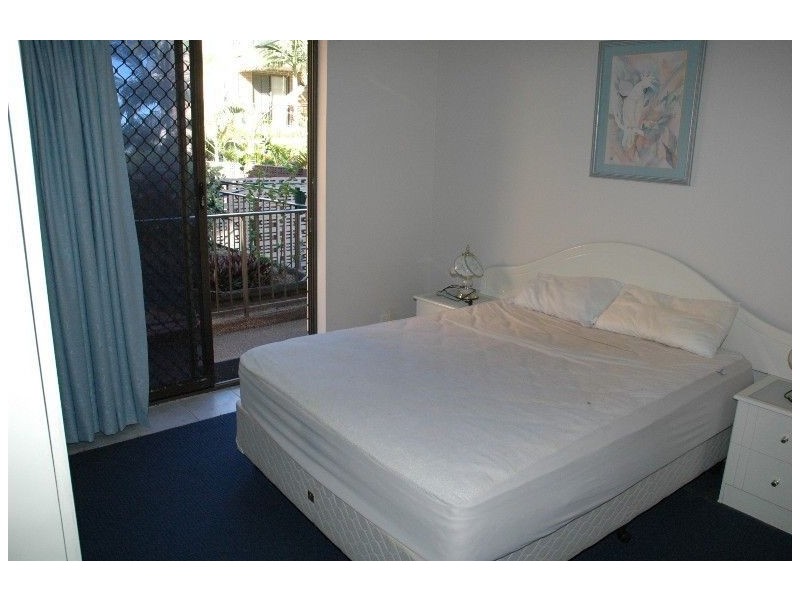 13/490 Marine Parade, Biggera Waters QLD 4216