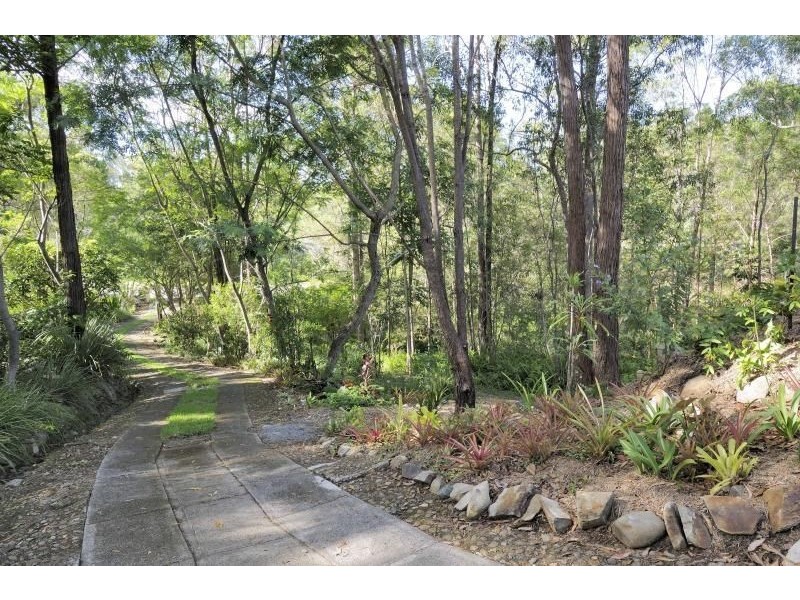33 Strawberry Road, Mudgeeraba QLD 4213