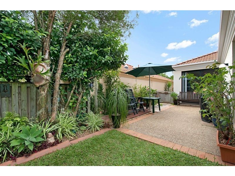18/2 Langport Parade, Mudgeeraba QLD 4213