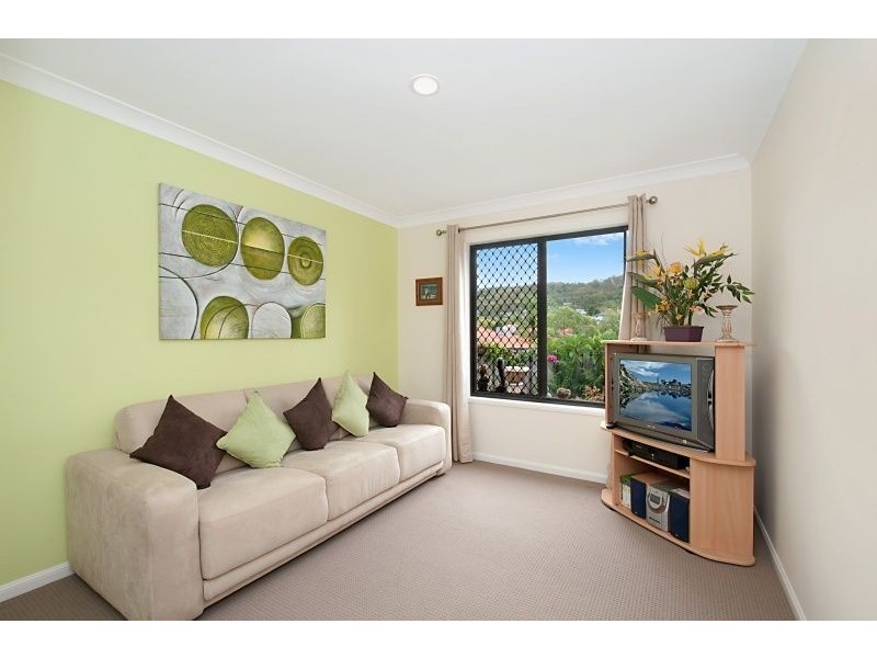 18/2 Langport Parade, Mudgeeraba QLD 4213