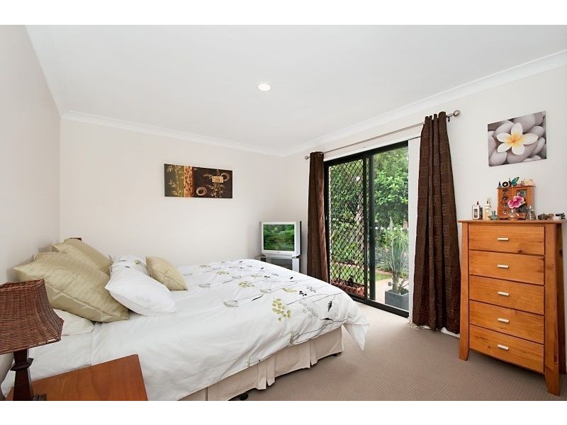 18/2 Langport Parade, Mudgeeraba QLD 4213