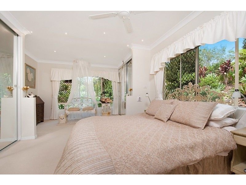 90 Gardenia Drive, Bonogin QLD 4213