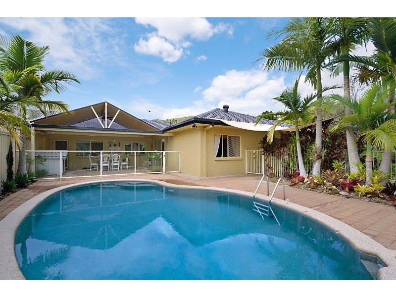 90 Gardenia Drive, Bonogin QLD 4213