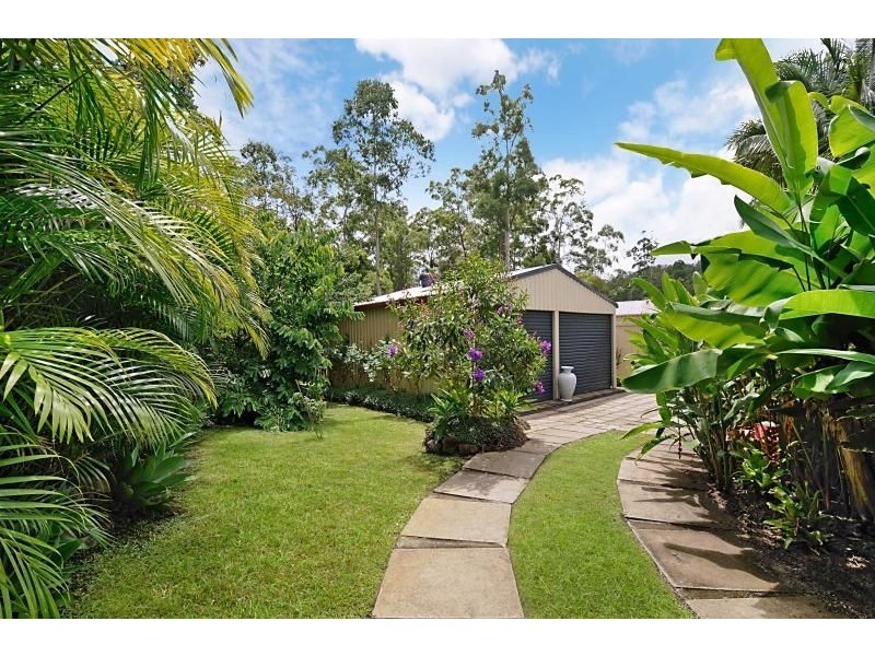 90 Gardenia Drive, Bonogin QLD 4213