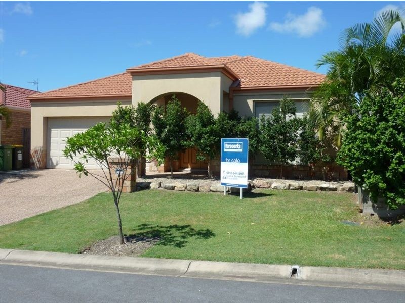 18 Marciana Crescent, Varsity Lakes QLD 4227