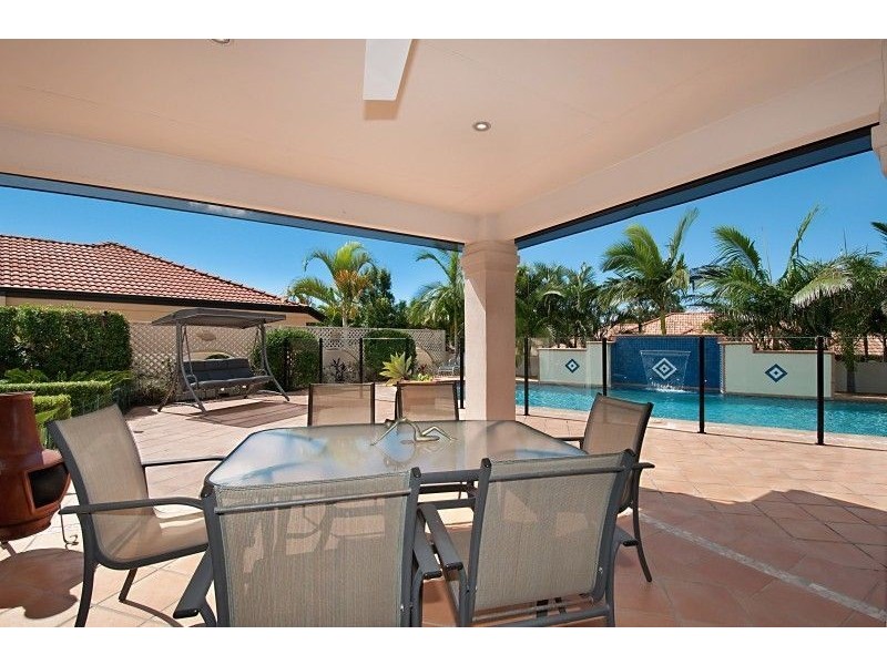 5 Bernard Court, Arundel QLD 4214