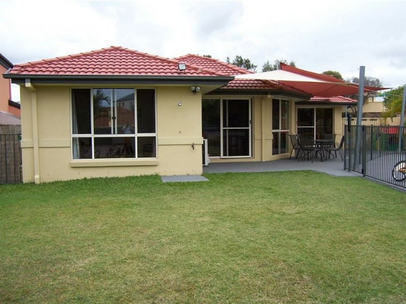 6 Goldwater Drive, Robina QLD 4226