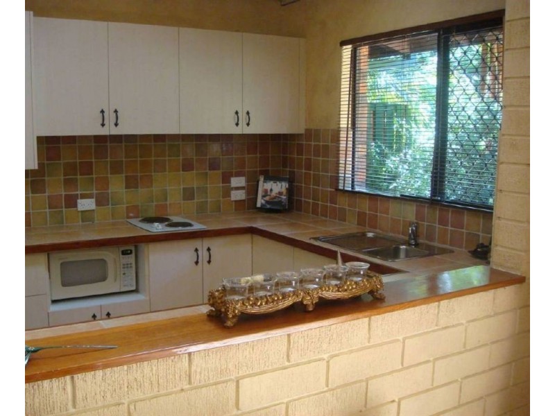 11/111 Salerno Street, Surfers Paradise QLD 4217
