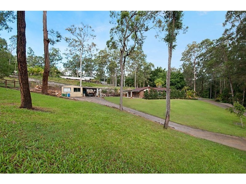 7 Harry Mills Drive, Worongary QLD 4213