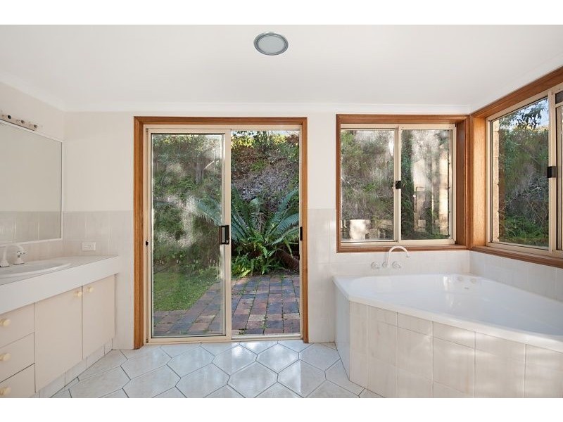 113 Chesterfield Drive, Bonogin QLD 4213