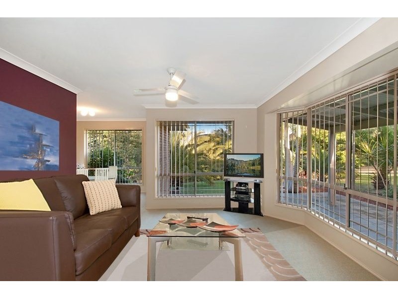 27 Hidden Valley Road, Bonogin QLD 4213