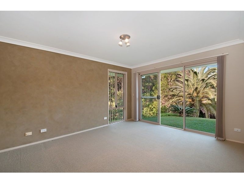 27 Hidden Valley Road, Bonogin QLD 4213