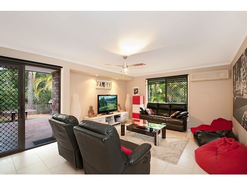 33 Chippewa Court, Mudgeeraba QLD 4213