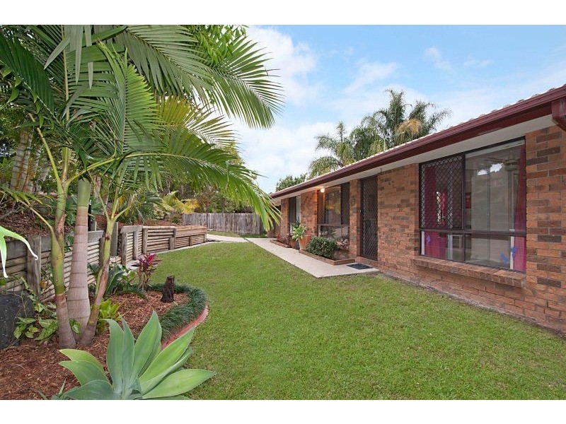 33 Chippewa Court, Mudgeeraba QLD 4213