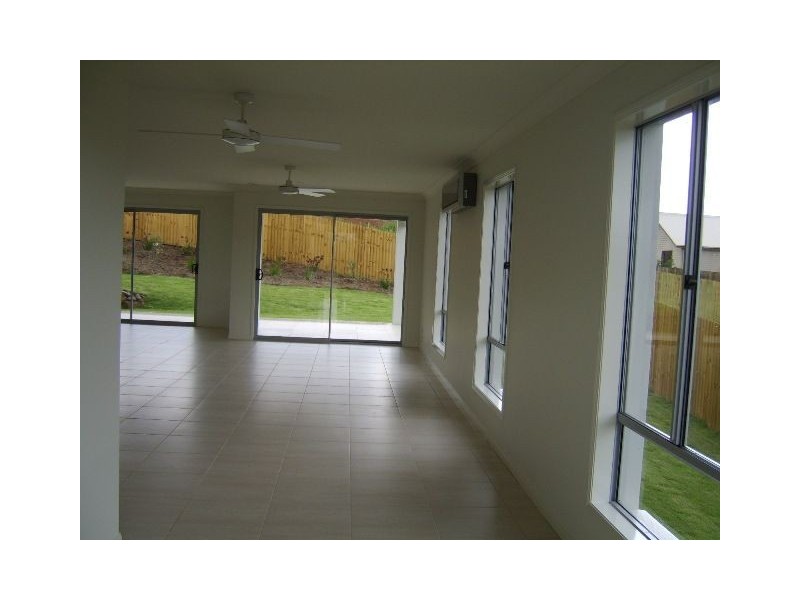 3 Caprice Street, Bonogin QLD 4213