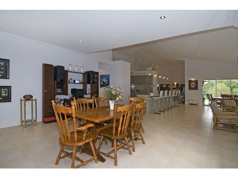 5 Charland Court, Worongary QLD 4213