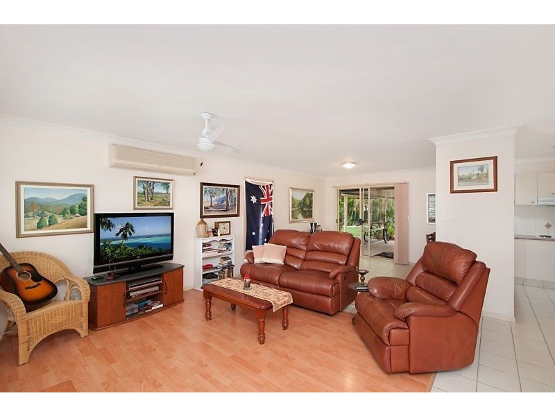 72 Swanton Drive, Mudgeeraba QLD 4213