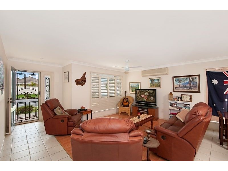 72 Swanton Drive, Mudgeeraba QLD 4213
