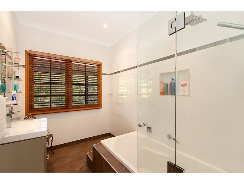 511 Bonogin Road, Bonogin QLD 4213
