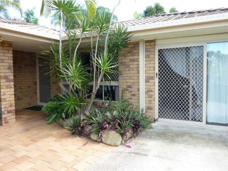 2 Birdsville Street, Mudgeeraba QLD 4213