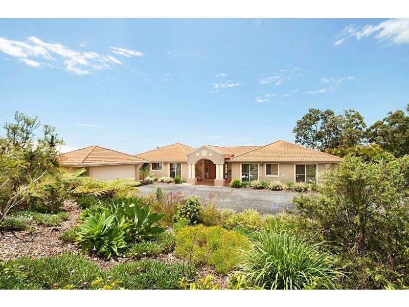 72 Brackenfield Court, Bonogin QLD 4213