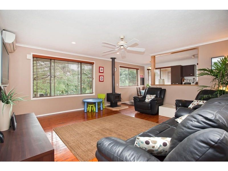 19 Paradise Street, Nerang QLD 4211