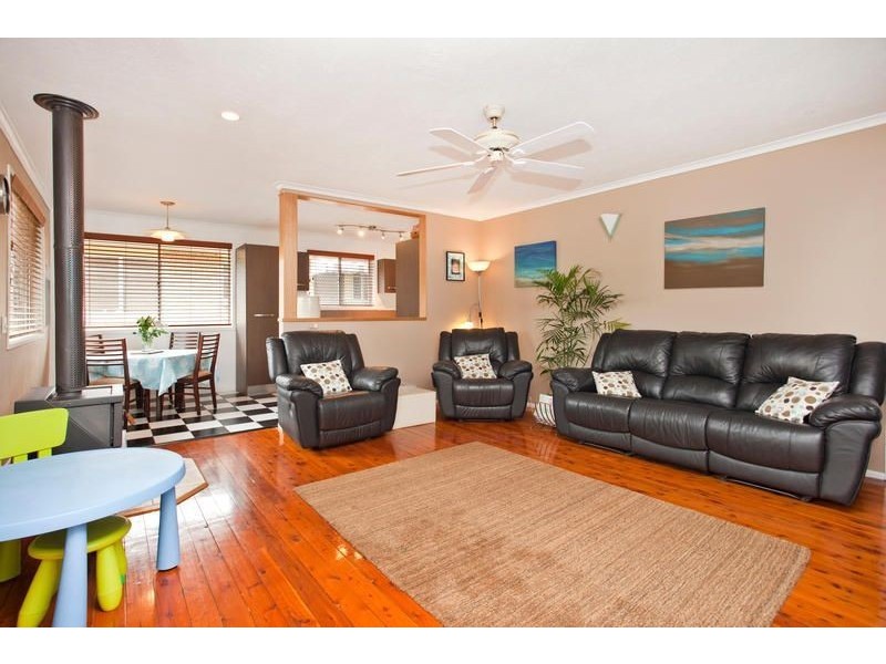 19 Paradise Street, Nerang QLD 4211