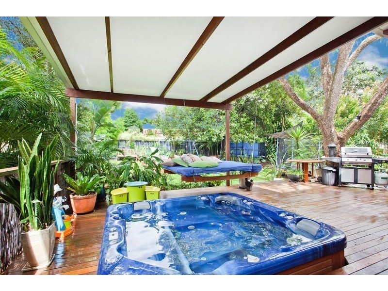 19 Paradise Street, Nerang QLD 4211