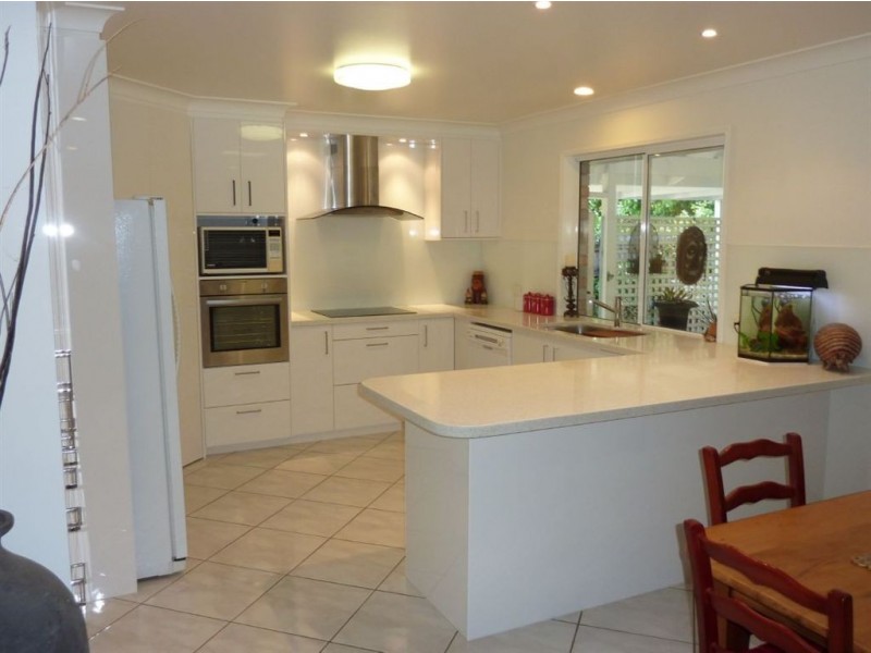 37 Tuena Street, Mudgeeraba QLD 4213