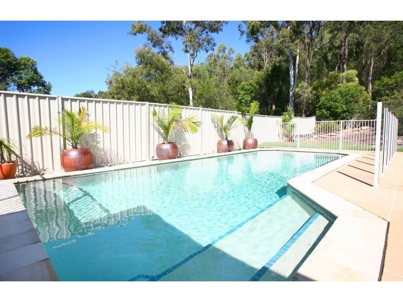 2 Riverlilly Street, Reedy Creek QLD 4227