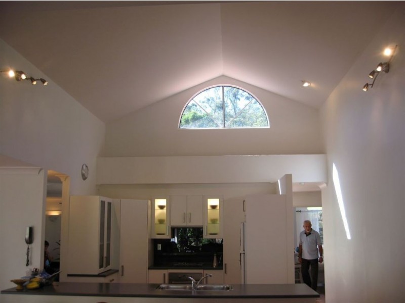 4 Hugh Guinea, Worongary QLD 4213