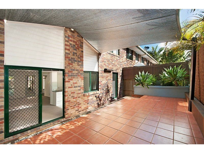 3/3 Karri Court, Burleigh Waters QLD 4220