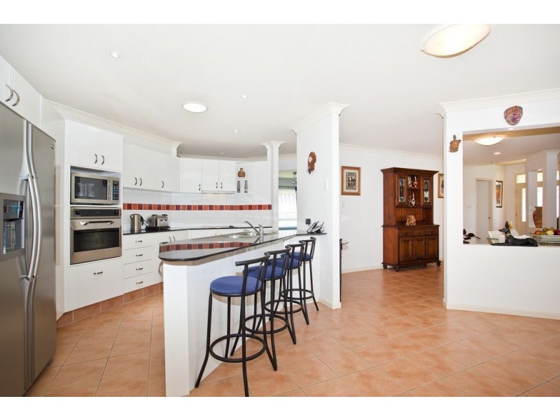 3 Ellis Drive, Mudgeeraba QLD 4213