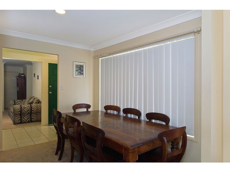 4 Avonbury Court, Carrara QLD 4211