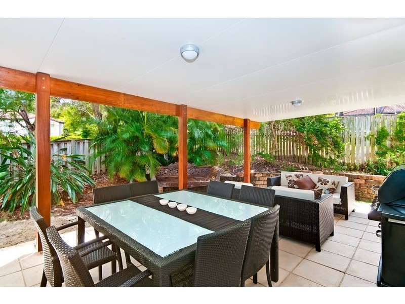 22 Shepton Crescent, Mudgeeraba QLD 4213