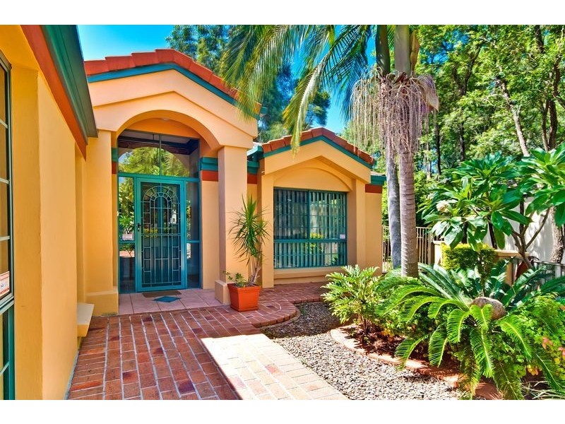 6 Glenalta Place, Robina QLD 4226