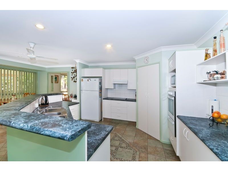 6 Glenalta Place, Robina QLD 4226