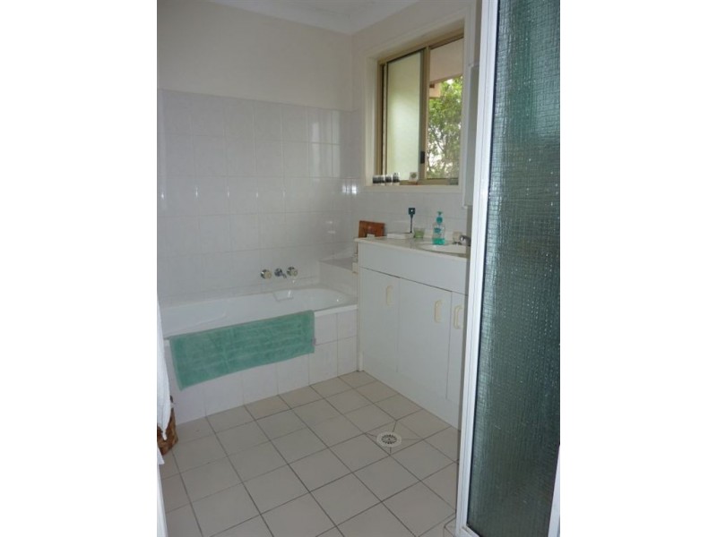 118 Highfield Drive, Merrimac QLD 4226