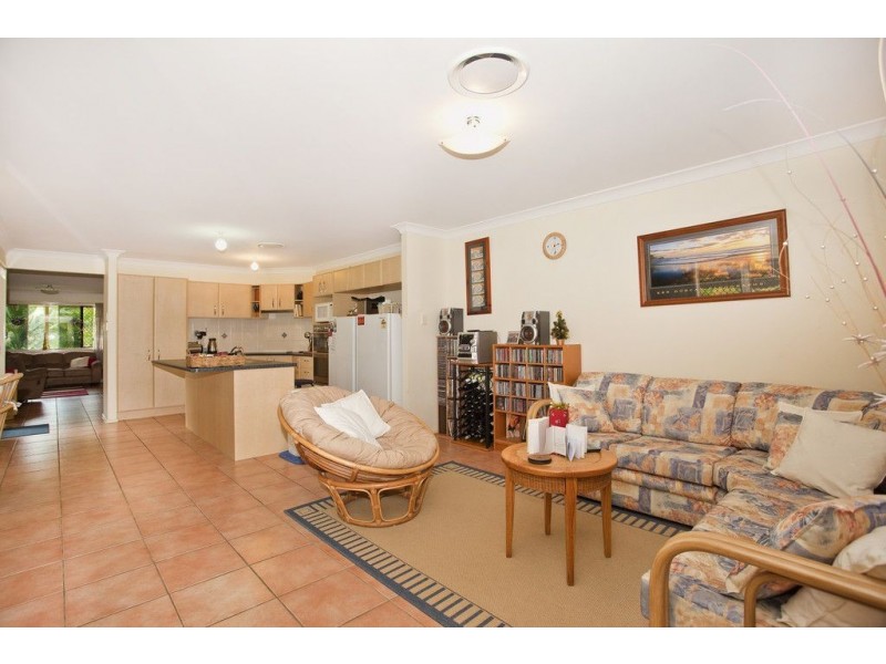 5 Glenfern Place, Bonogin QLD 4213