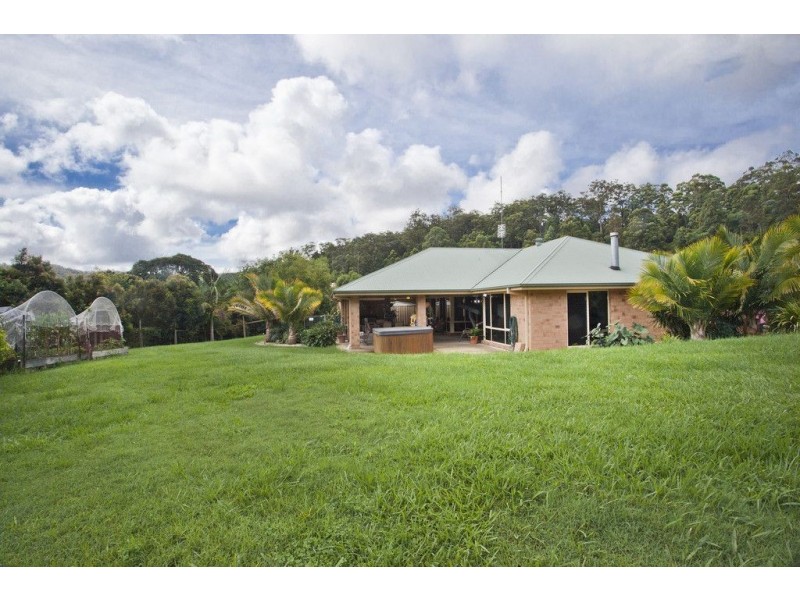 5 Glenfern Place, Bonogin QLD 4213