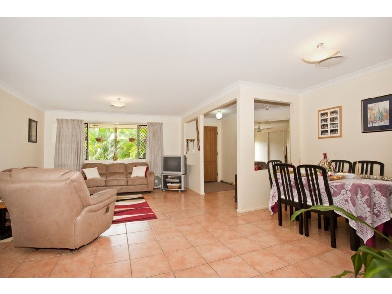 5 Glenfern Place, Bonogin QLD 4213