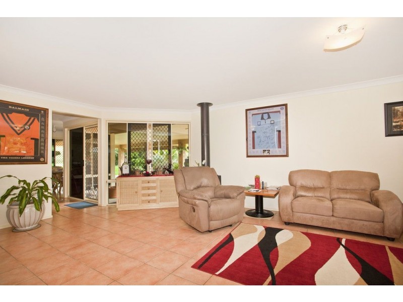 5 Glenfern Place, Bonogin QLD 4213