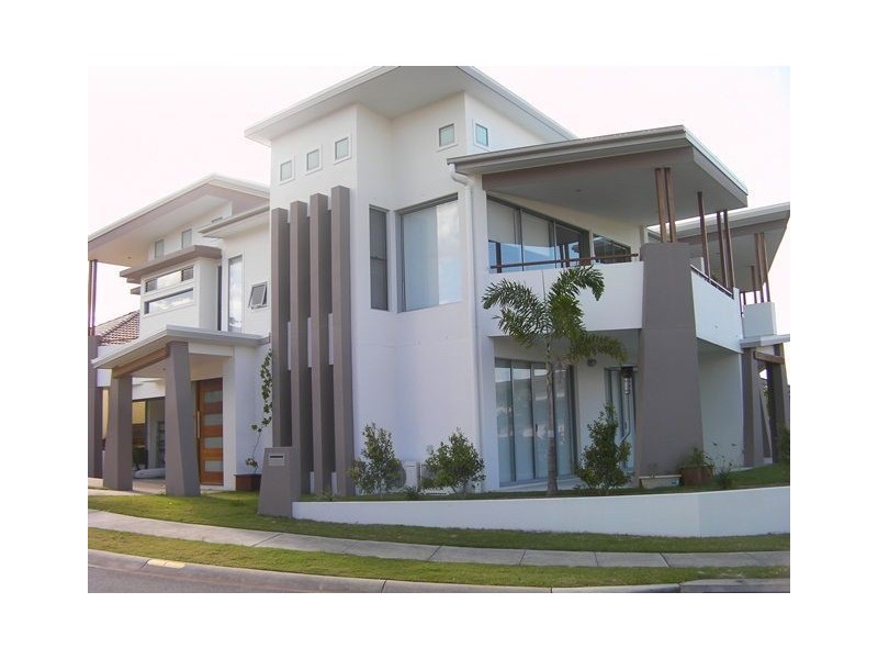 1 Palma Crescent, Varsity Lakes QLD 4227